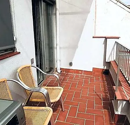 Apartamento Bright Attic For 4 With 2 Terraces